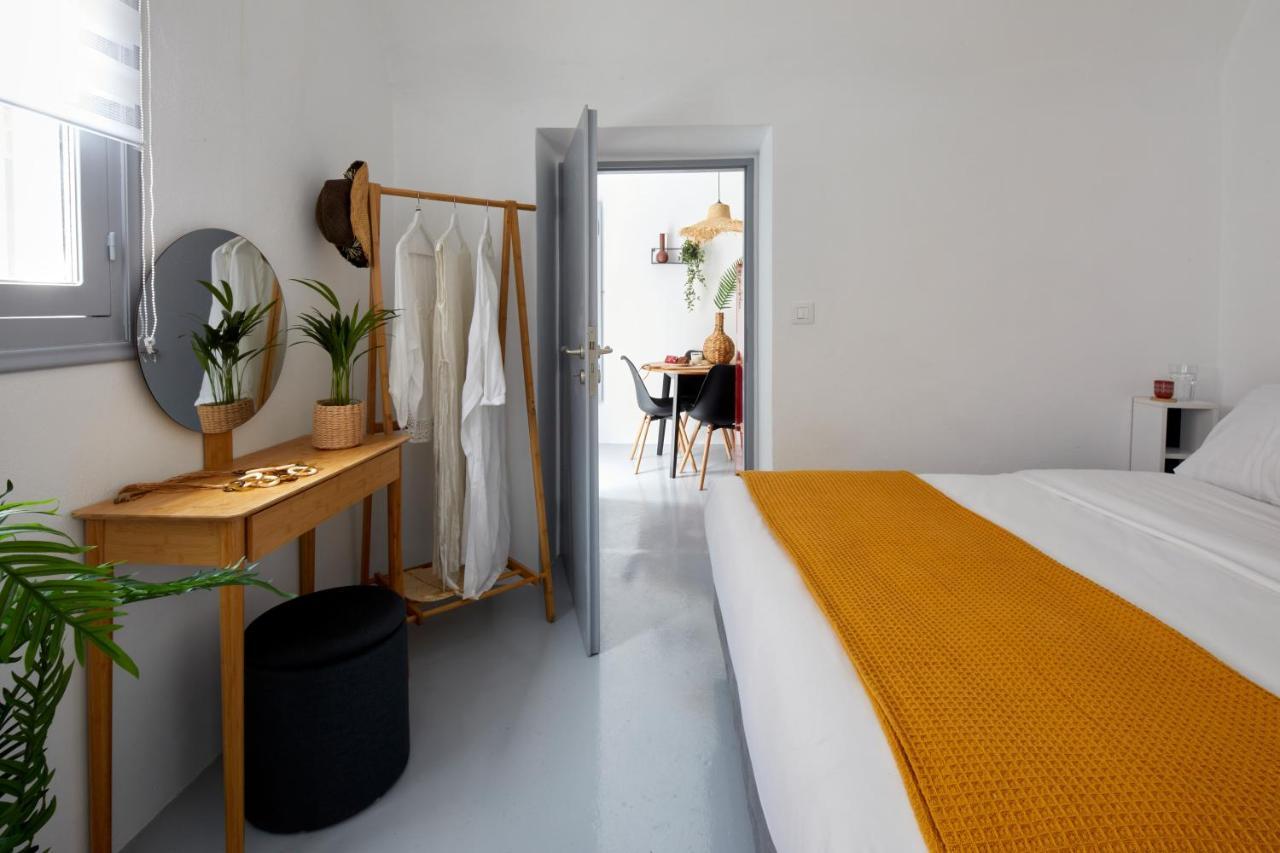 Lamina Guest House Perissa エクステリア 写真